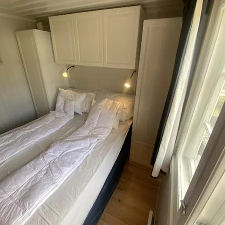 Dom wakacyjny Beautiful Cabin Close To *